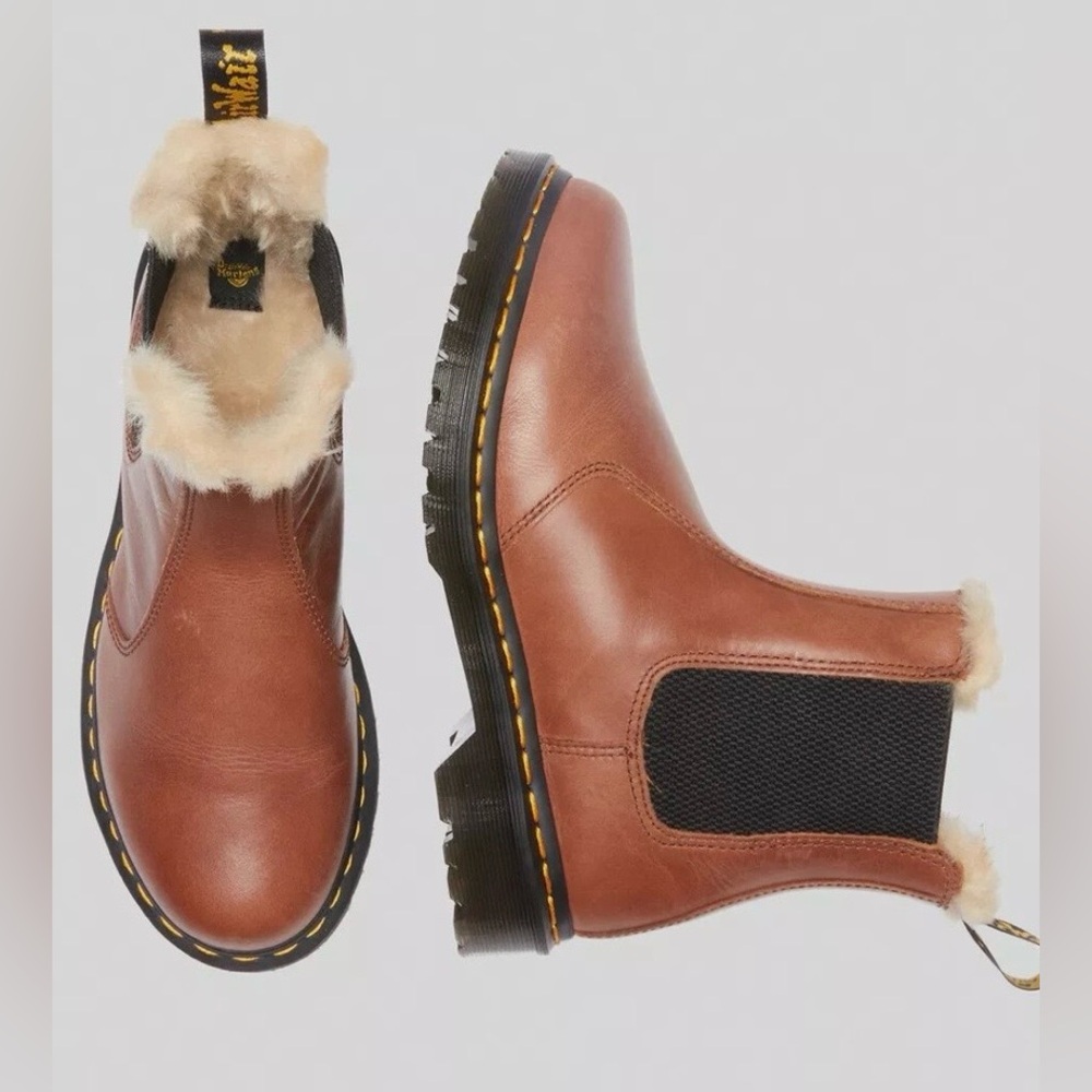Dr Martens 2976 Leonore Chelsea Boots Faux Fur Lined in Saddle Tan Size 9 (NWOB) - Picture 7 of 11